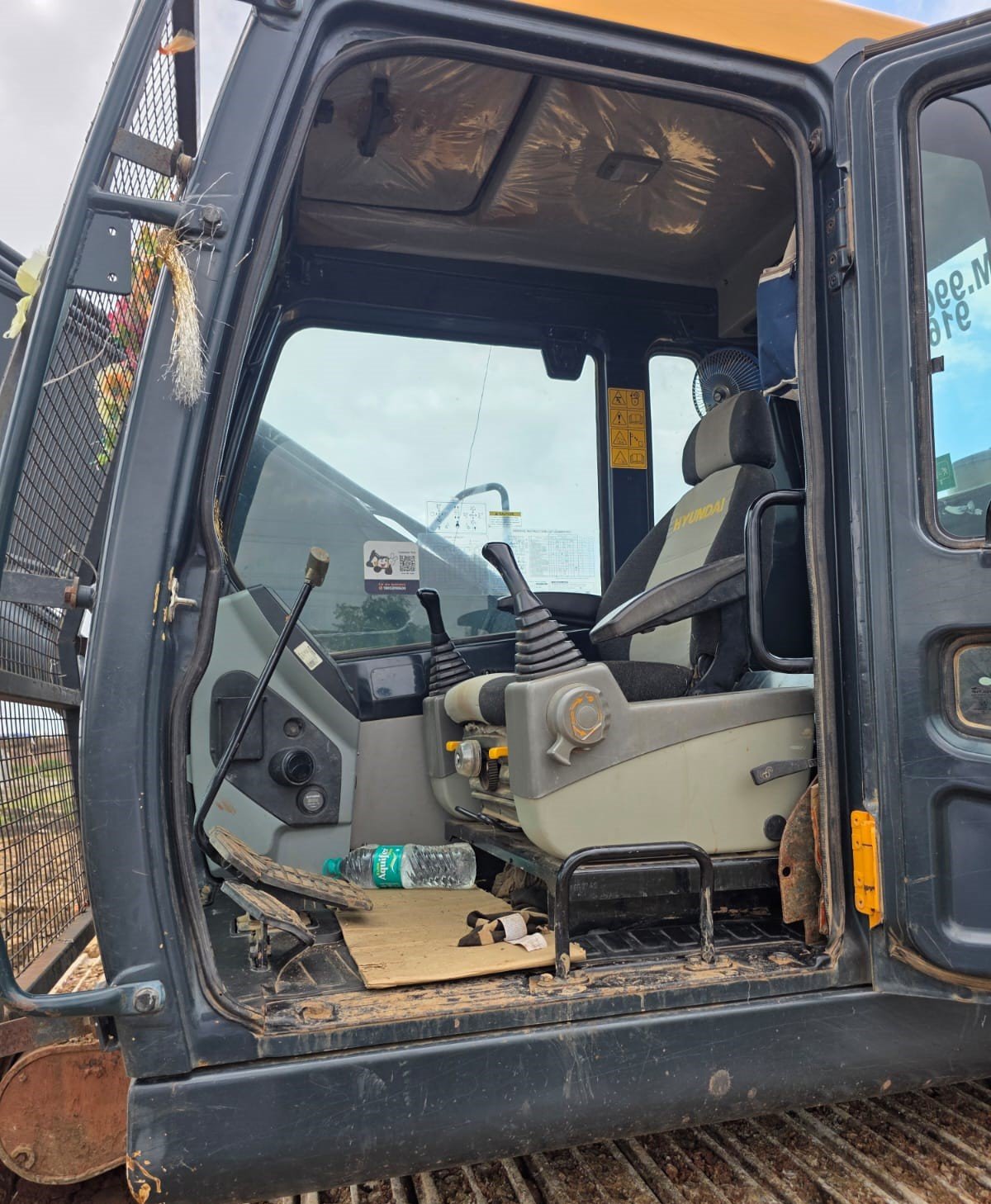 Standard Excavator 8T